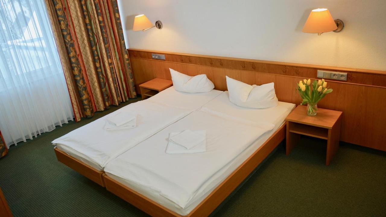 Landhotel Guenzburg Kupferzell Экстерьер фото