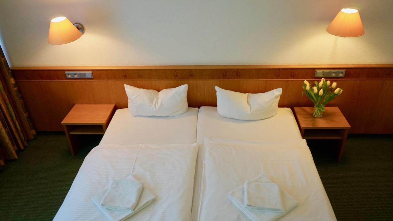 Landhotel Guenzburg Kupferzell Экстерьер фото